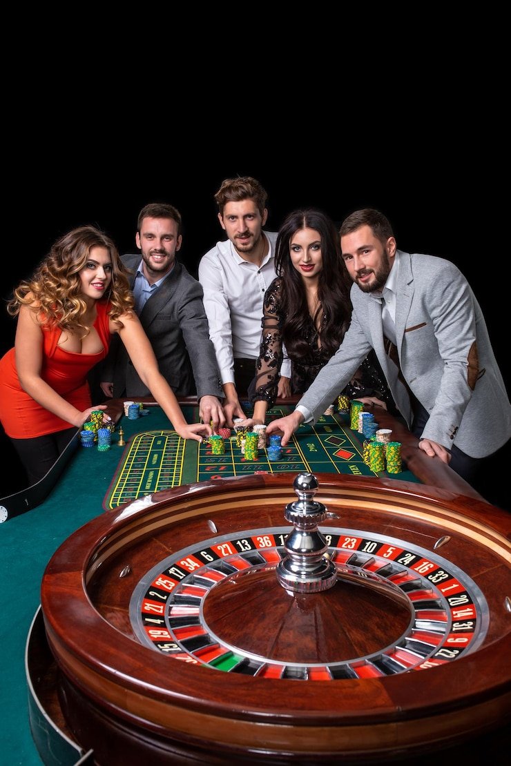 demo dashboard aplikasi liga profit menampilkan live games dan menu navigasi